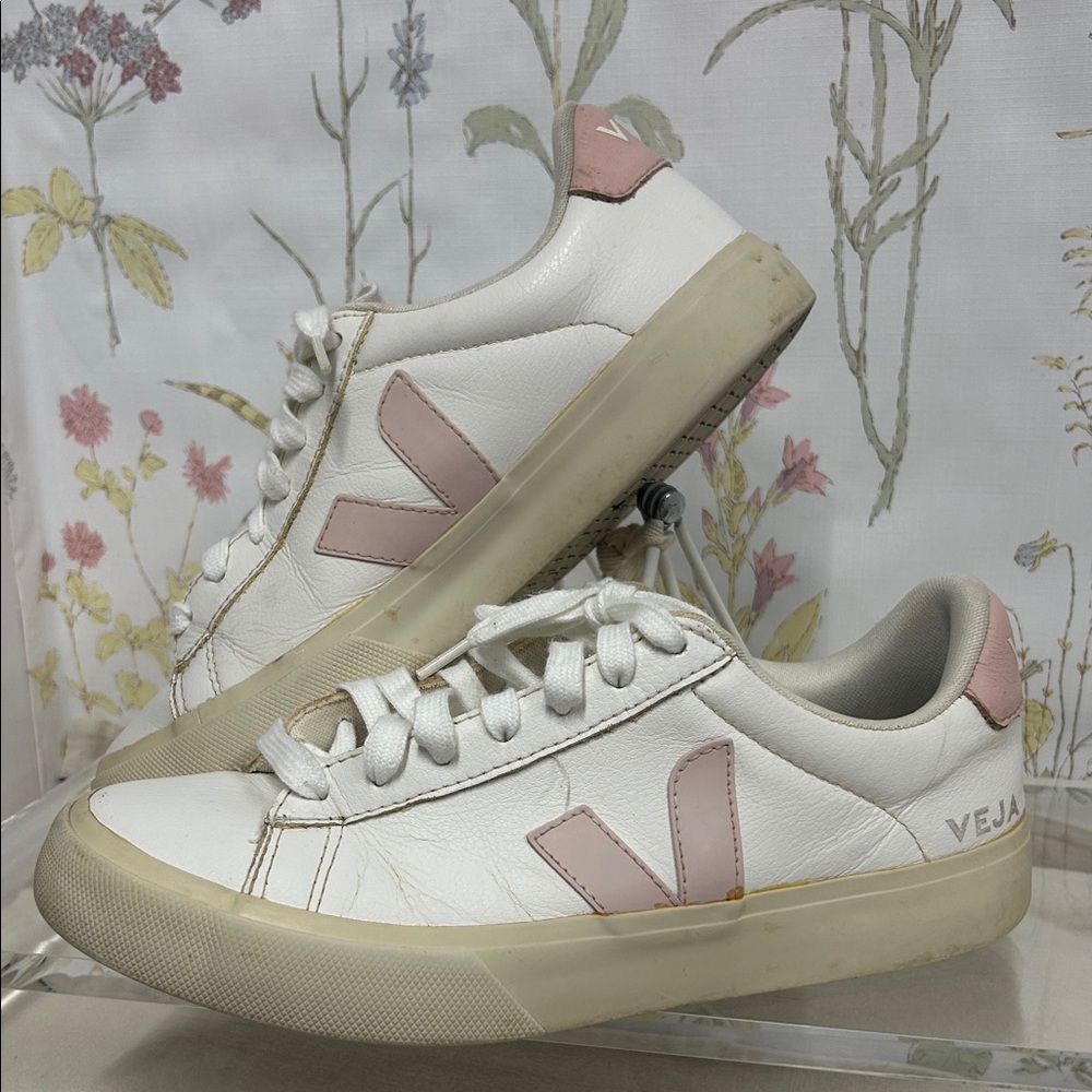Veja Women's White and Light Pink Sneakers